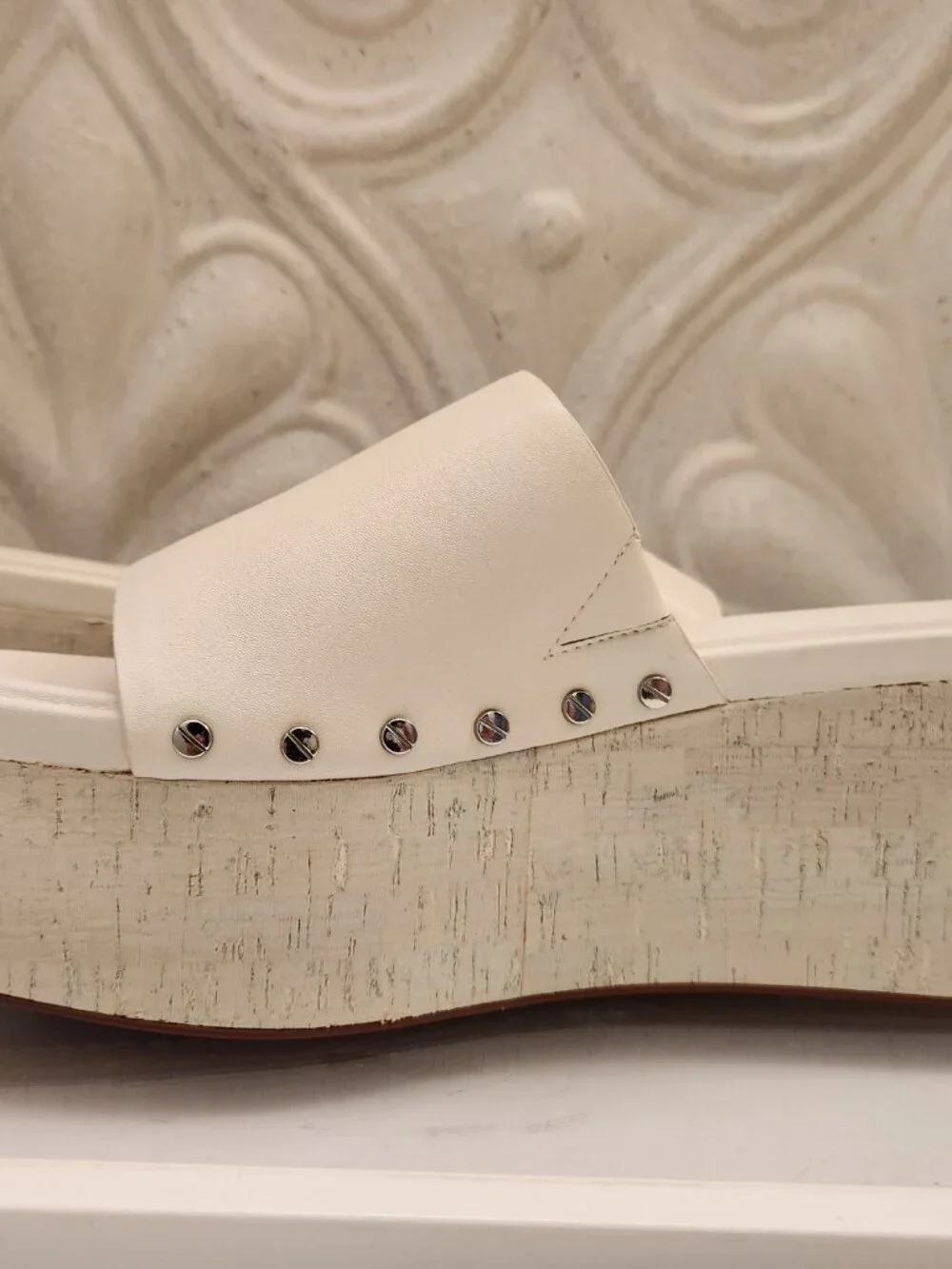 DKNY Alvy Studded Platform Wedge Slide Sandals, Egg Nog/Leather. NIB. Size 11